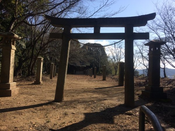 招魂社（惣田山の麻郷神社-護国神社）