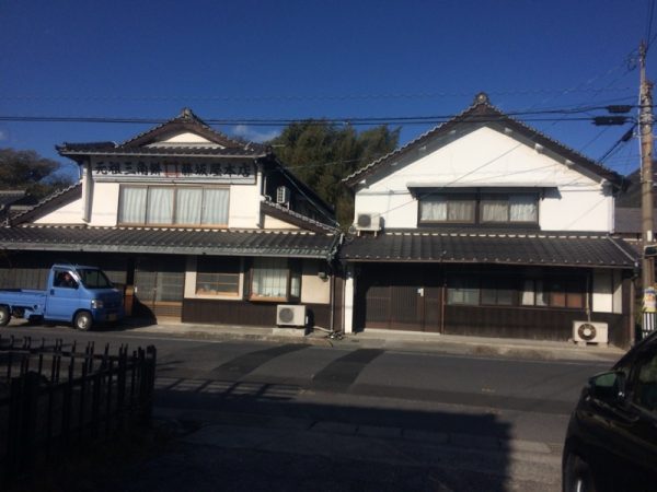 三角餅の藤坂屋